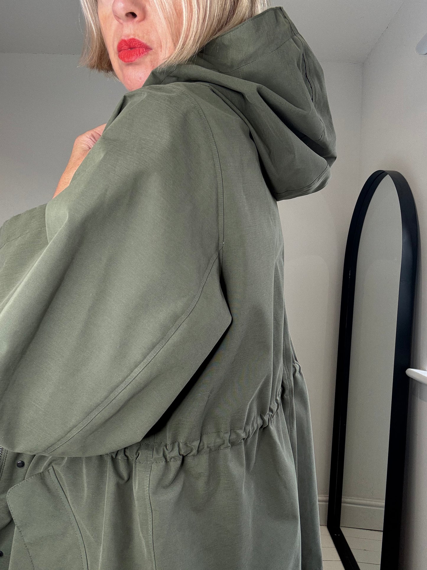 Waterproof cinched jacket