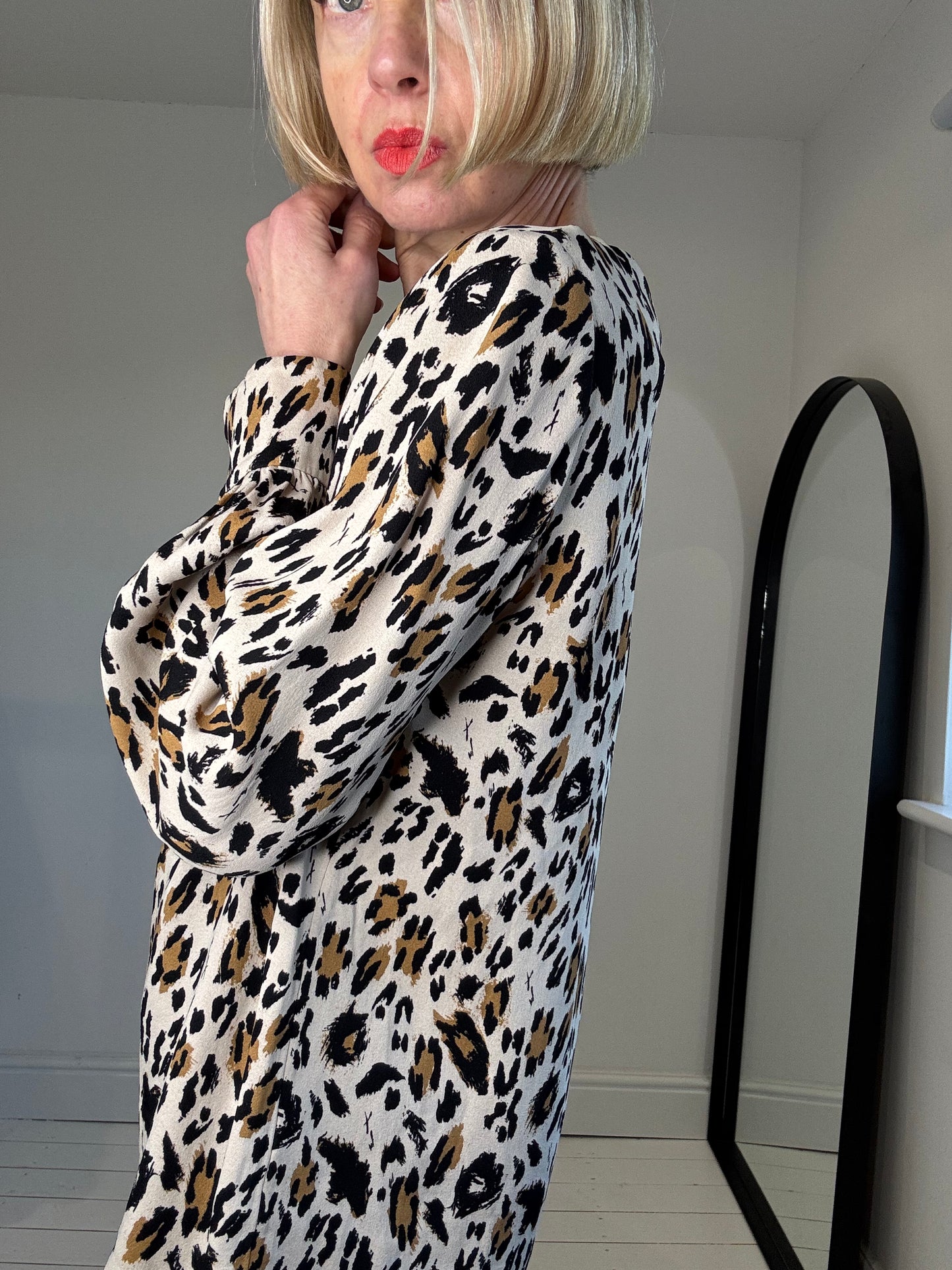 Leopard print crepe blouse