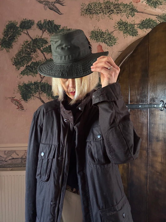 Wax wide brim hat