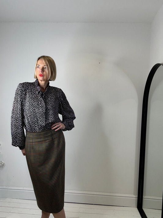 VINTAGE DAKS 100% wool check pencil skirt