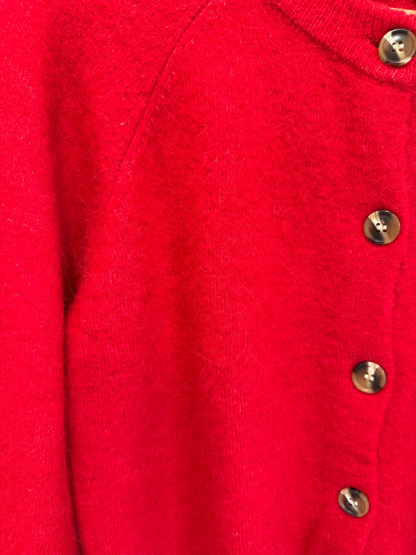 Round neck cardigan