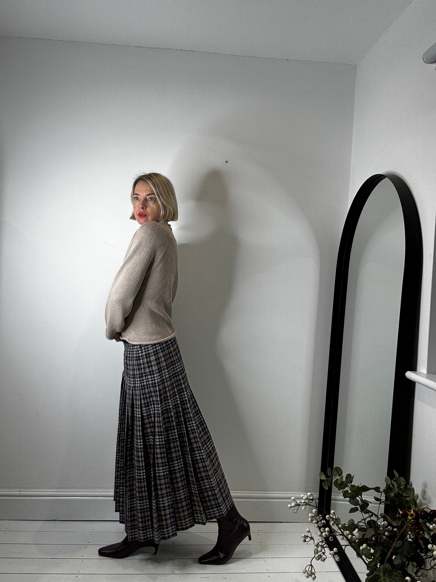 VINTAGE check pleated skirt