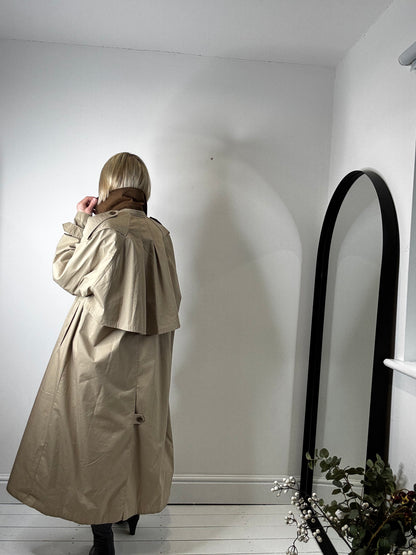 DB contrast collar trench