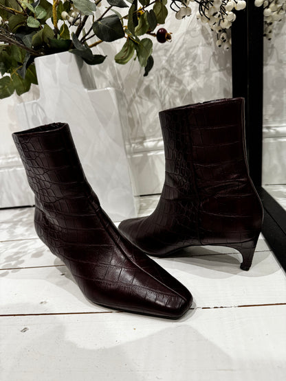 Square toe ankle boots