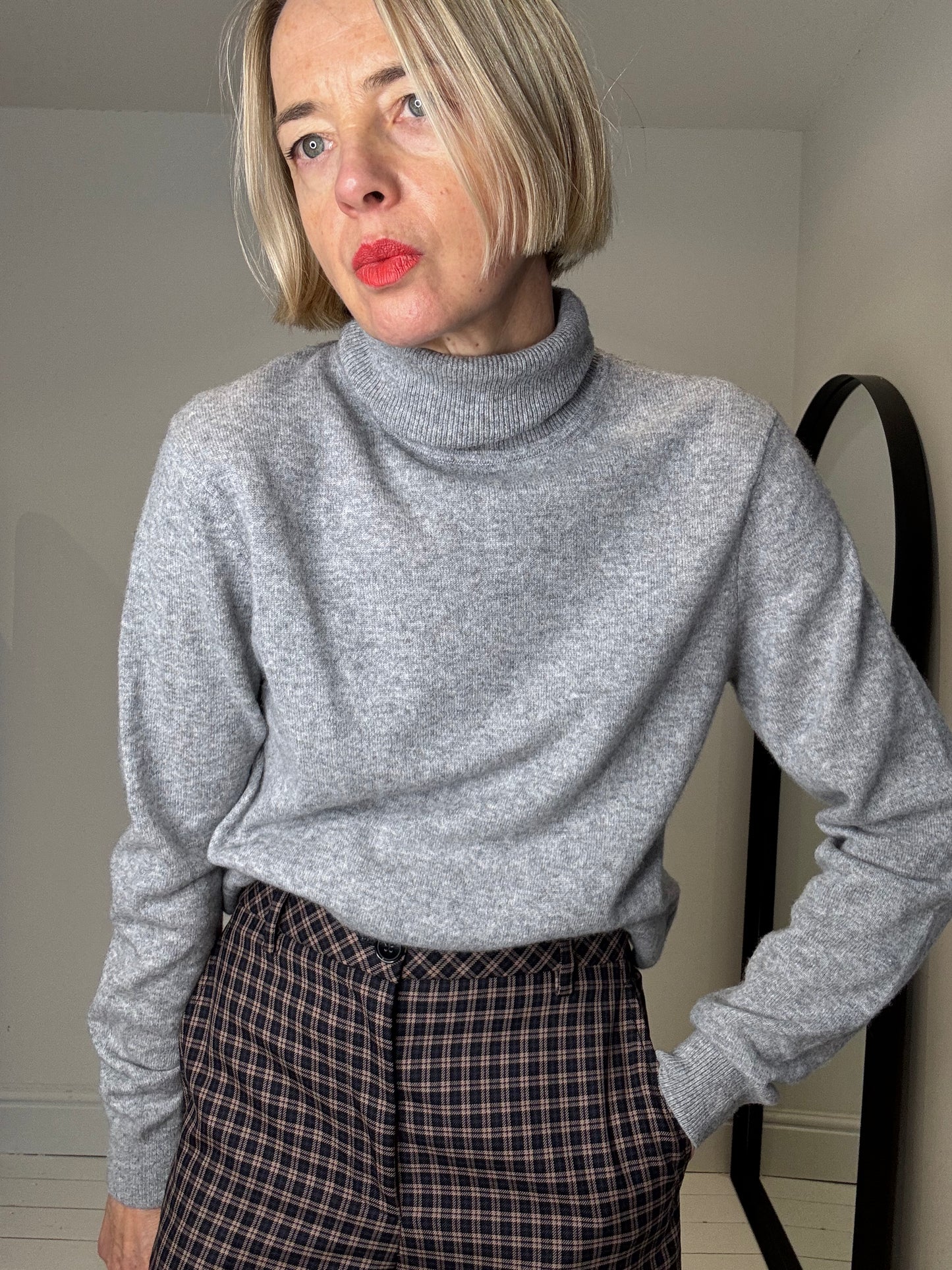 preloved Cashmere roll neck jumper for women