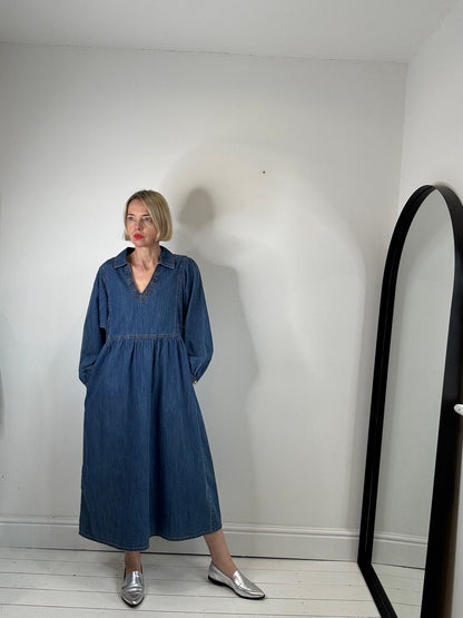 Denim collar dress