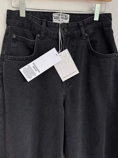 Essentiel Antwerp Interstellar barrel leg jeans