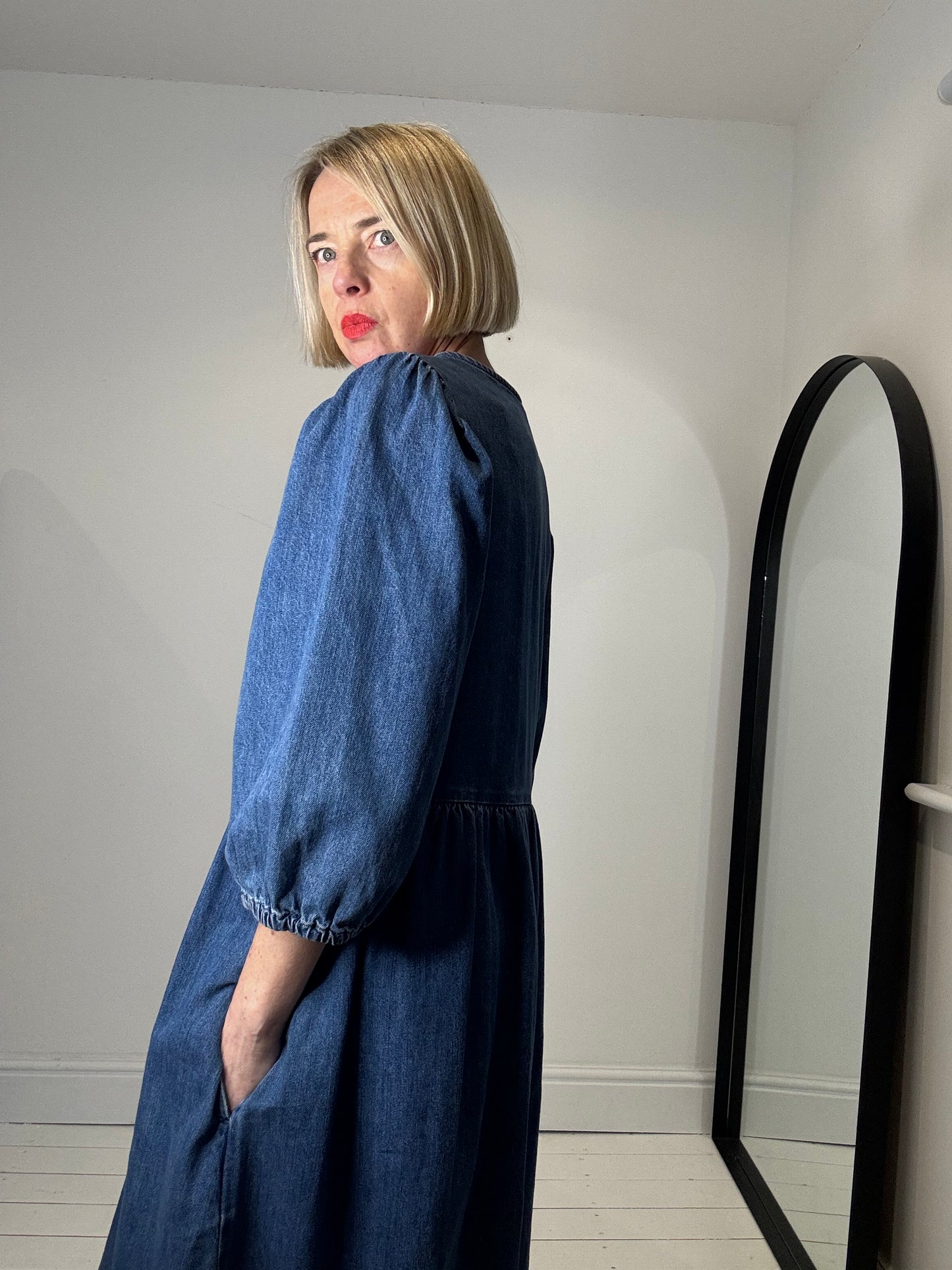 Denim puff sleeve dress