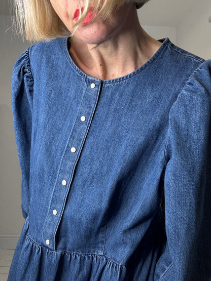 Denim puff sleeve dress