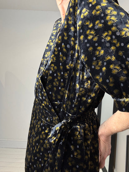 Velvet printed wrap top