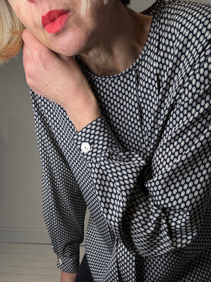 vintage aquascutum collarless British women's, female founded