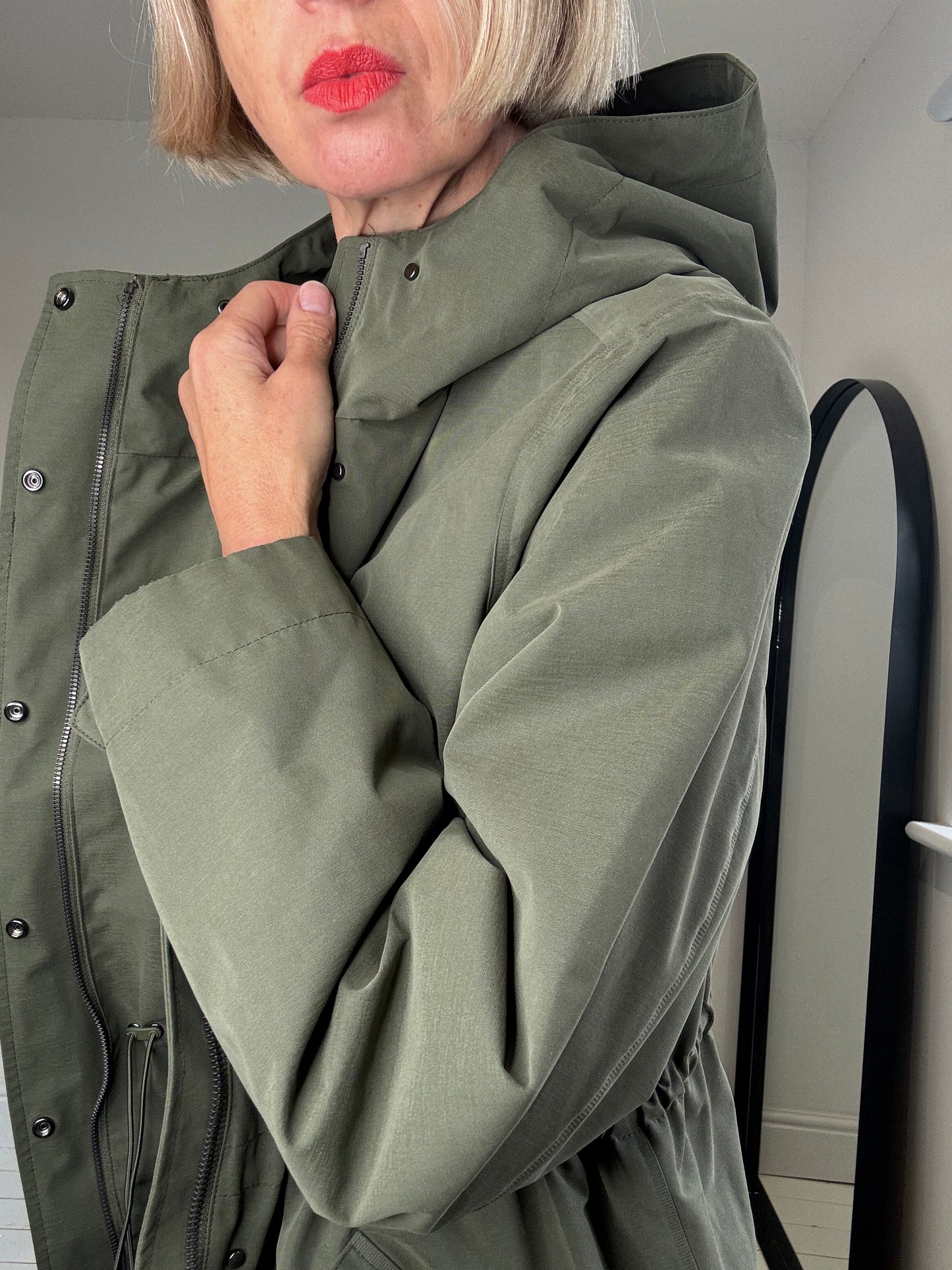 Waterproof cinched jacket