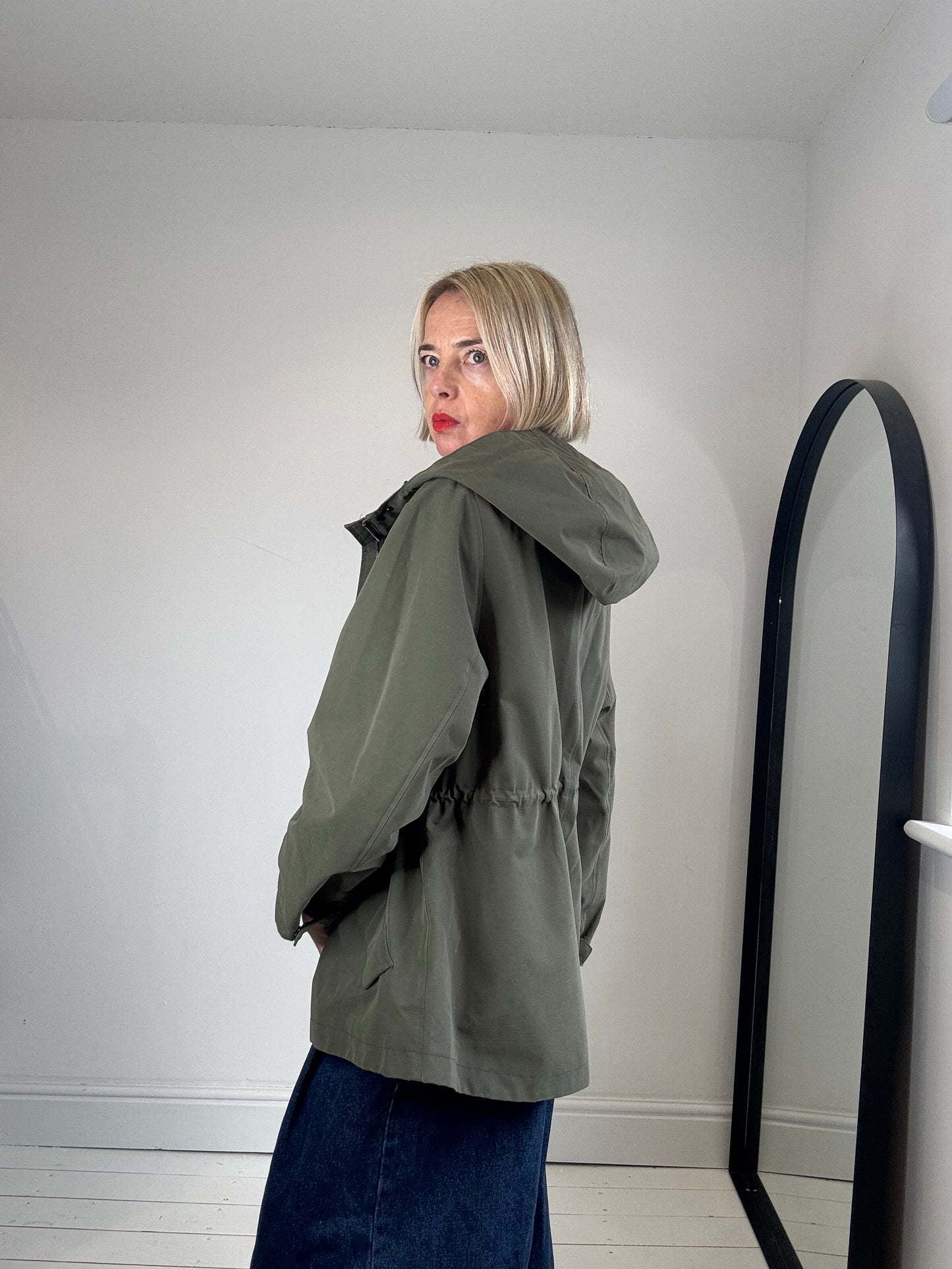 Waterproof cinched jacket