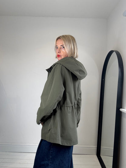 Waterproof cinched jacket