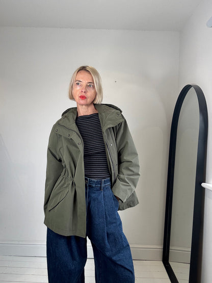 Waterproof cinched jacket