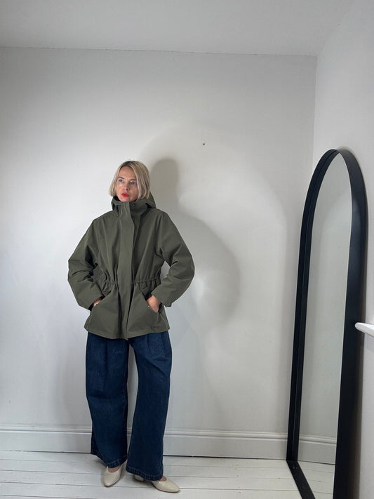 Waterproof cinched jacket