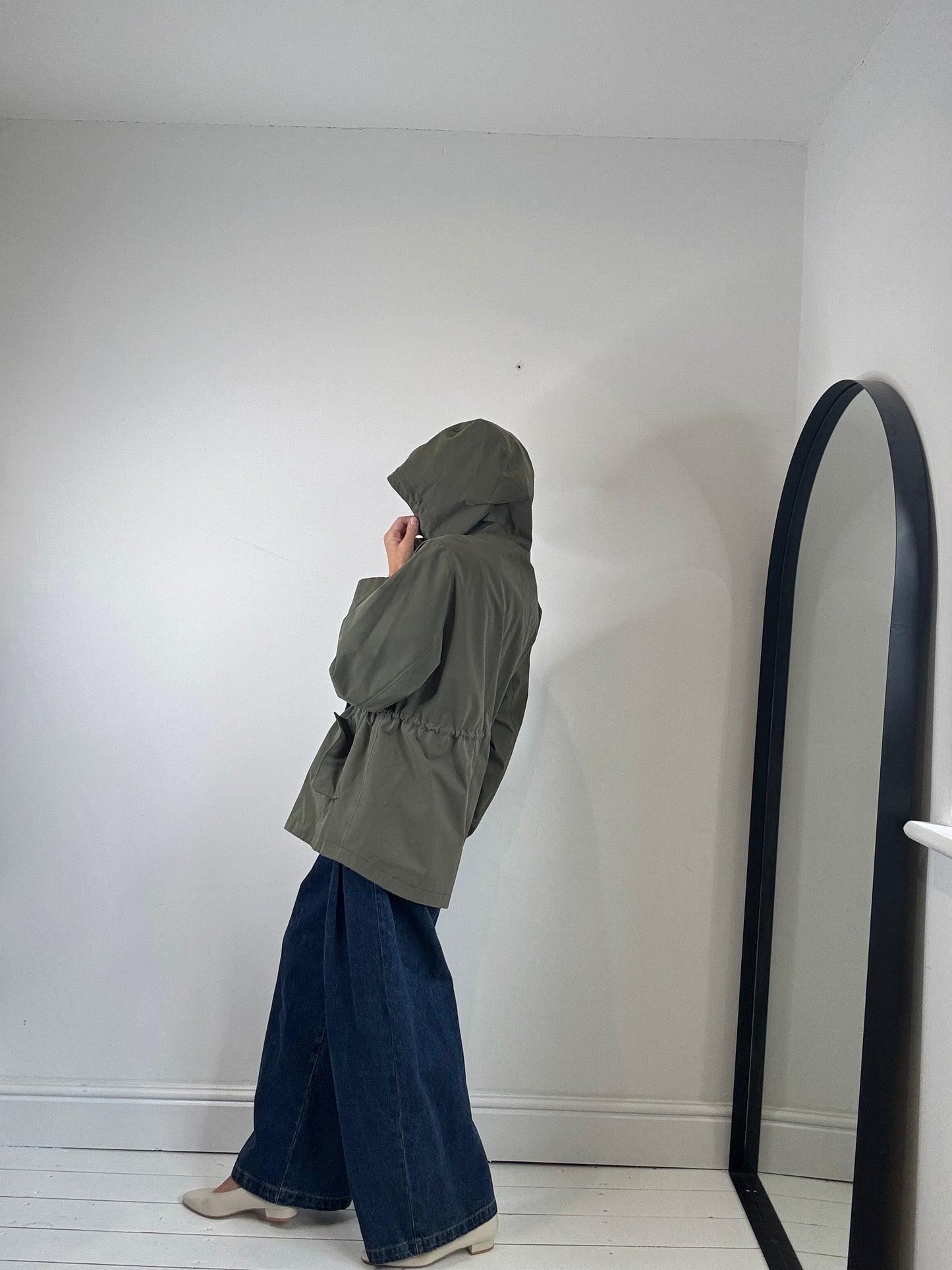 Waterproof cinched jacket