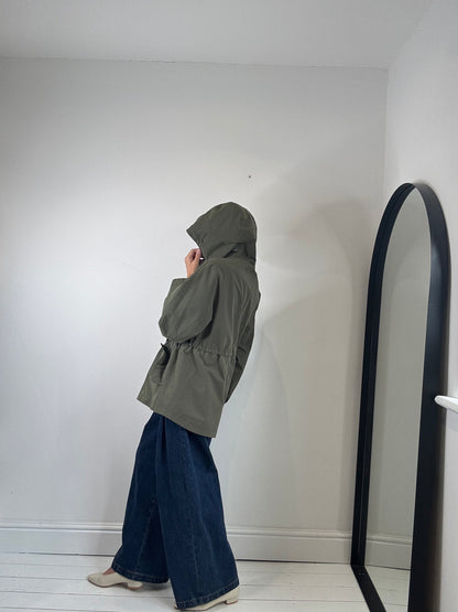 Waterproof cinched jacket