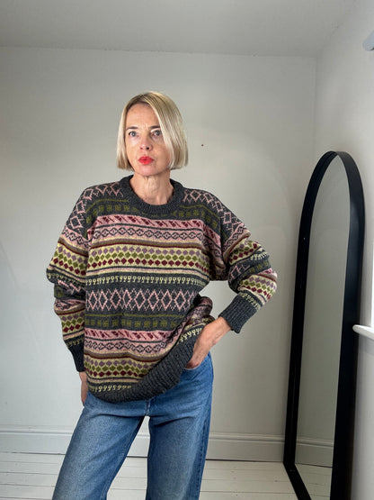 NIBBLED KNIT: Patterned vintage crew