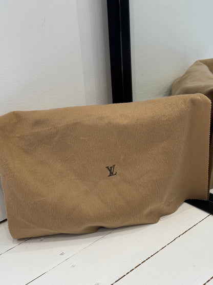 LOUIS VUITTON Moka Epi Reverie