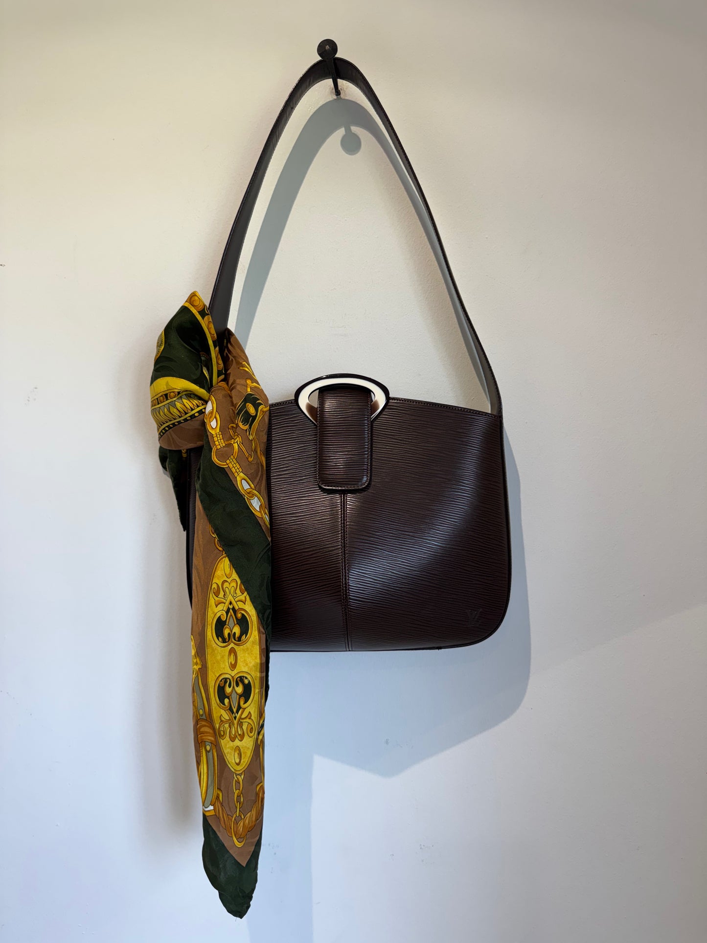 LOUIS VUITTON Moka Epi Reverie