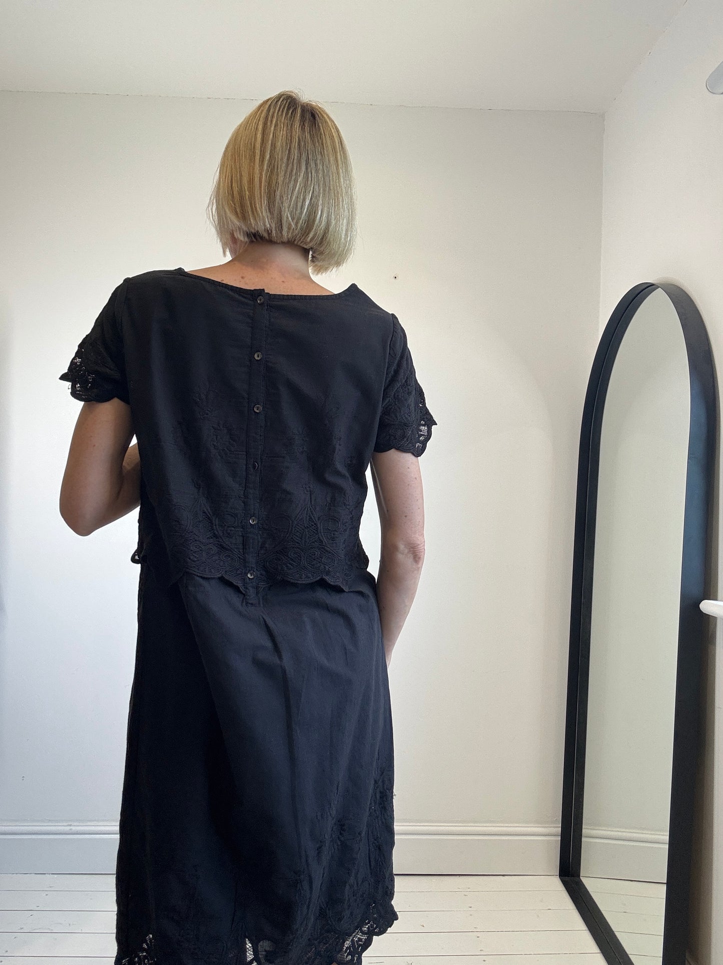 Double layer scalloped dress