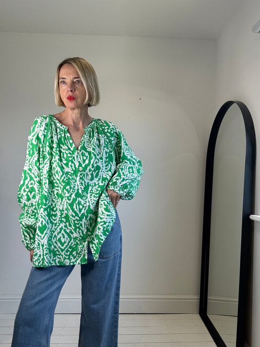 raglan sleeve smock top green and white print linen womenswear top preloved size 20 women with curves, button front, plus side