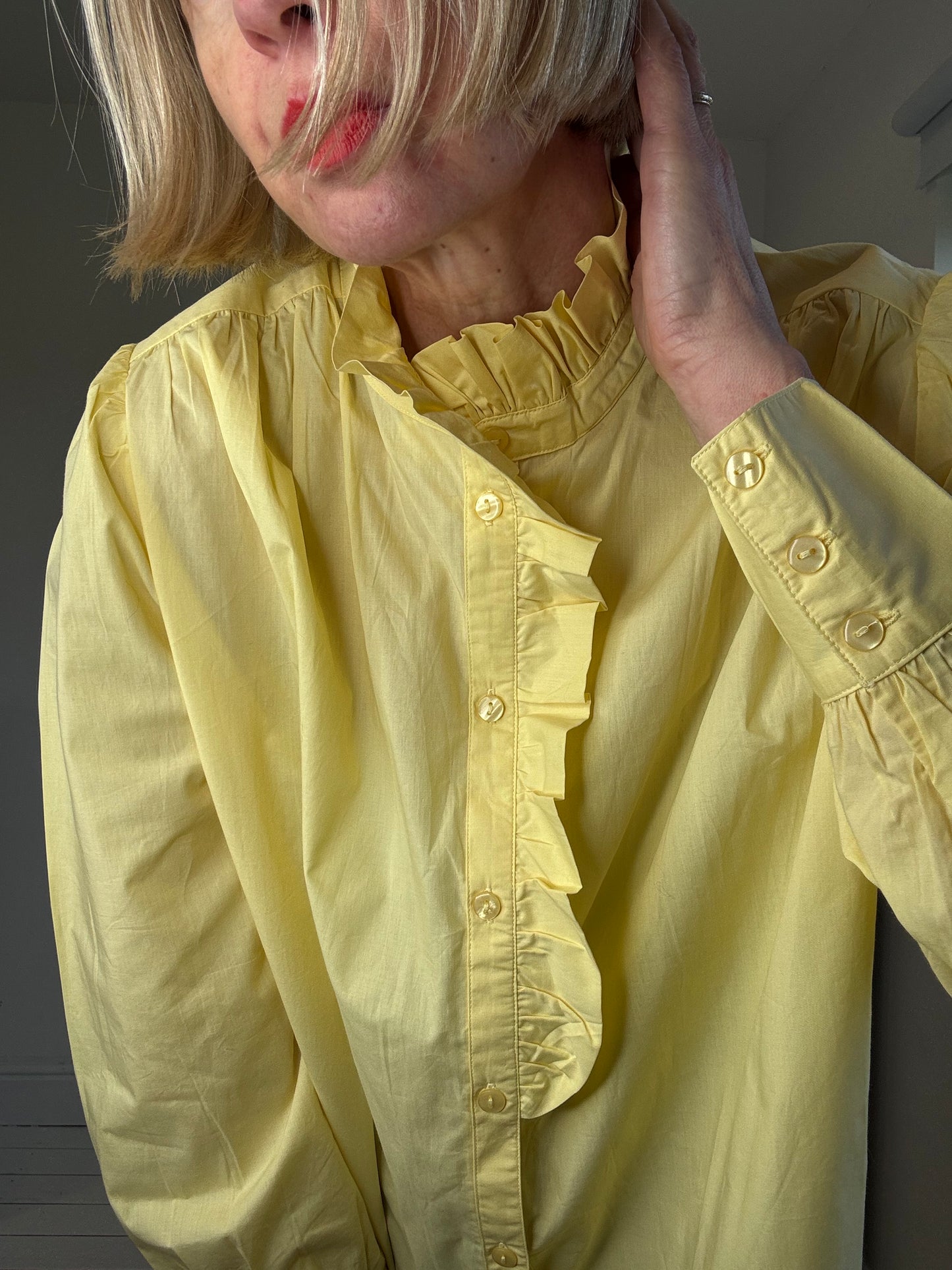 Pie crust blouse