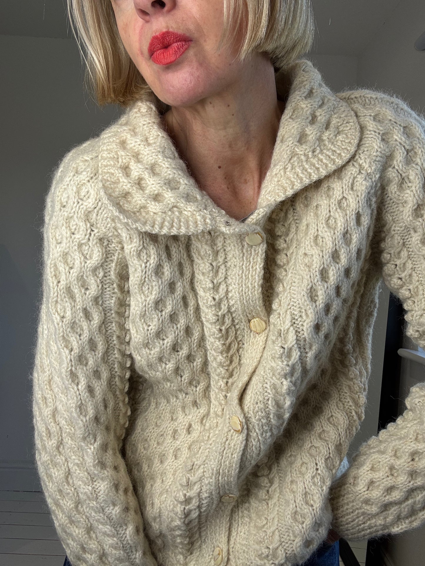 hand knitted arran cable knit cream cardigan wool vintage preloved secondhand, button front collar women's nanna knit
