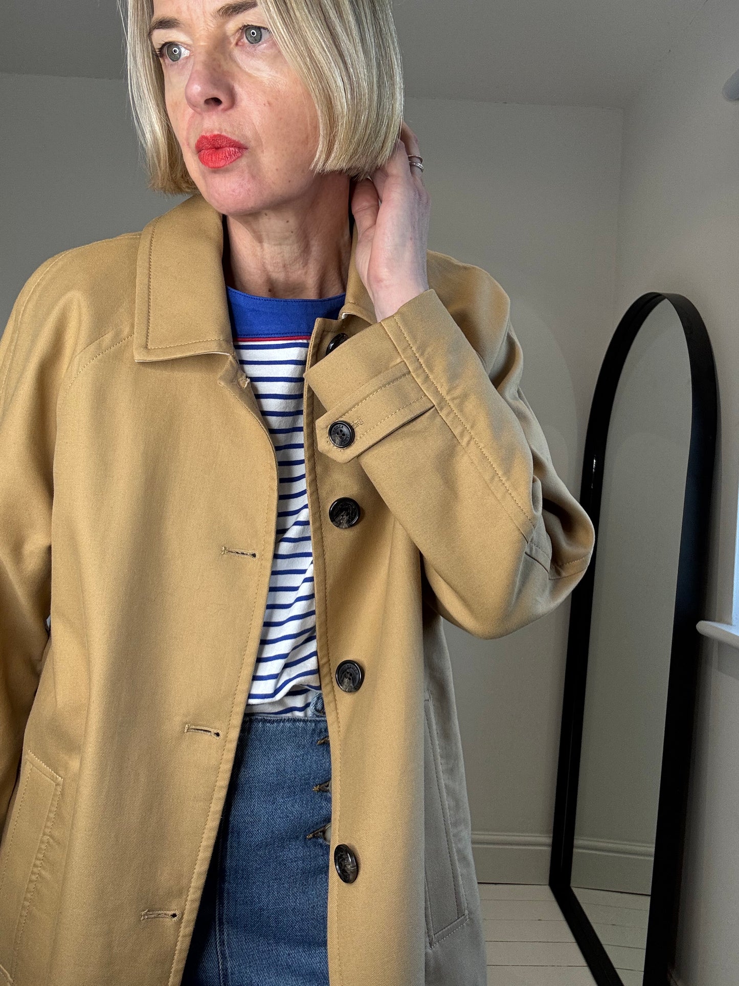 jaeger single breasted mac horn buttons women's preloved