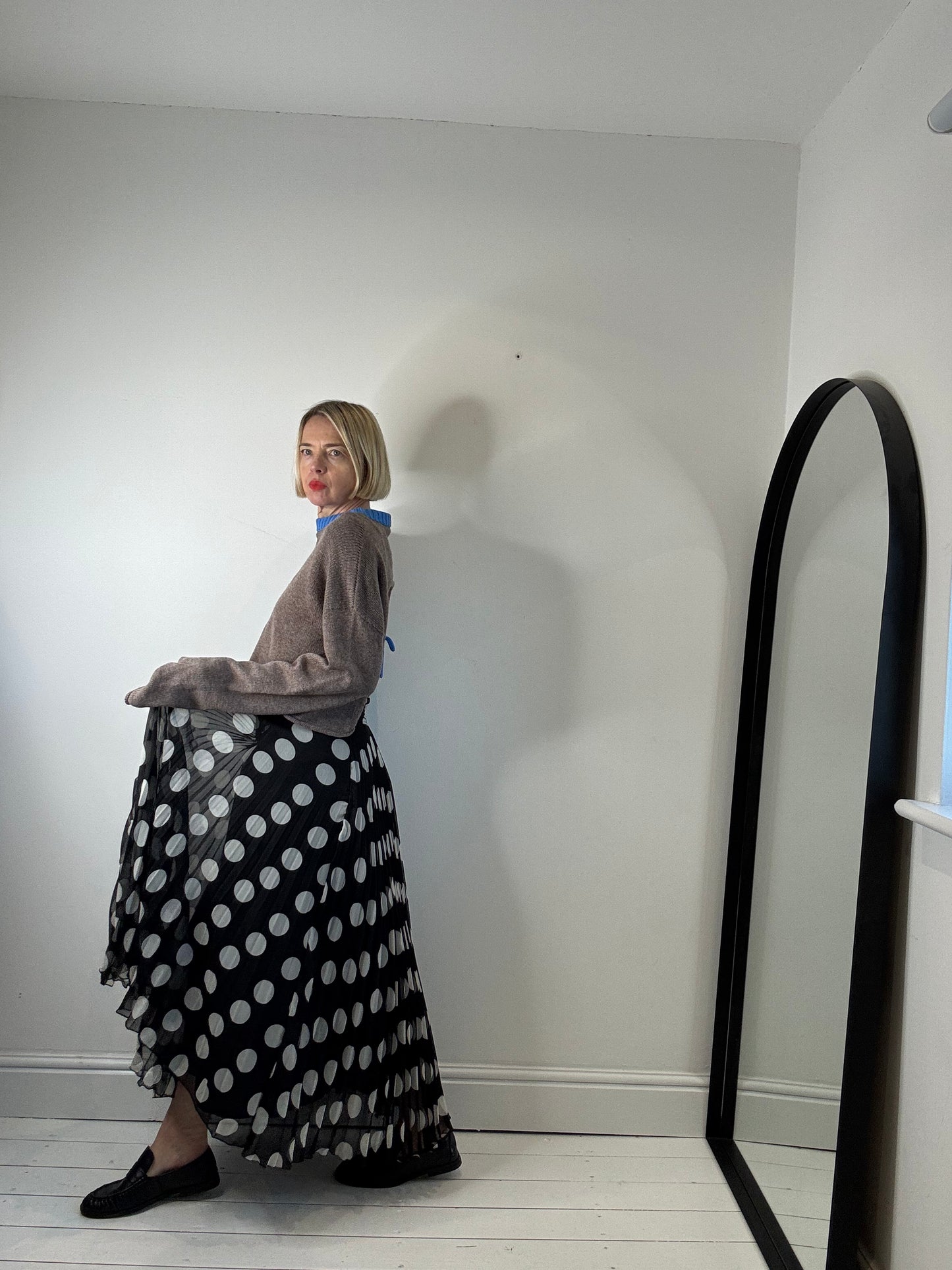 Polka dot pleated skirt