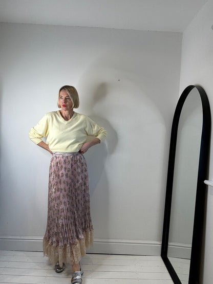 Pleated jacquard lace hem skirt