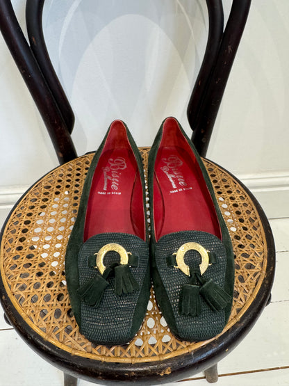 VINTAGE square toe loafer