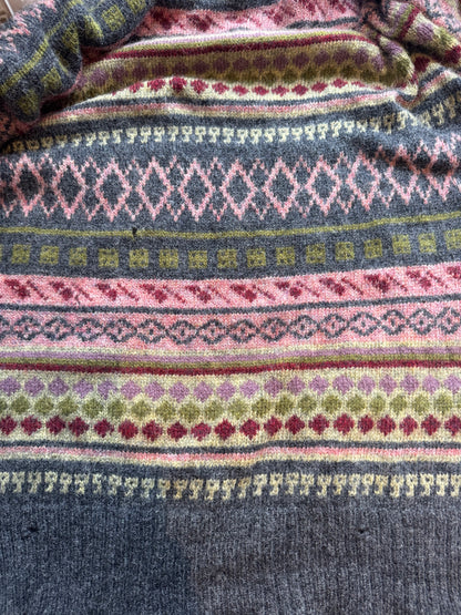NIBBLED KNIT: Patterned vintage crew