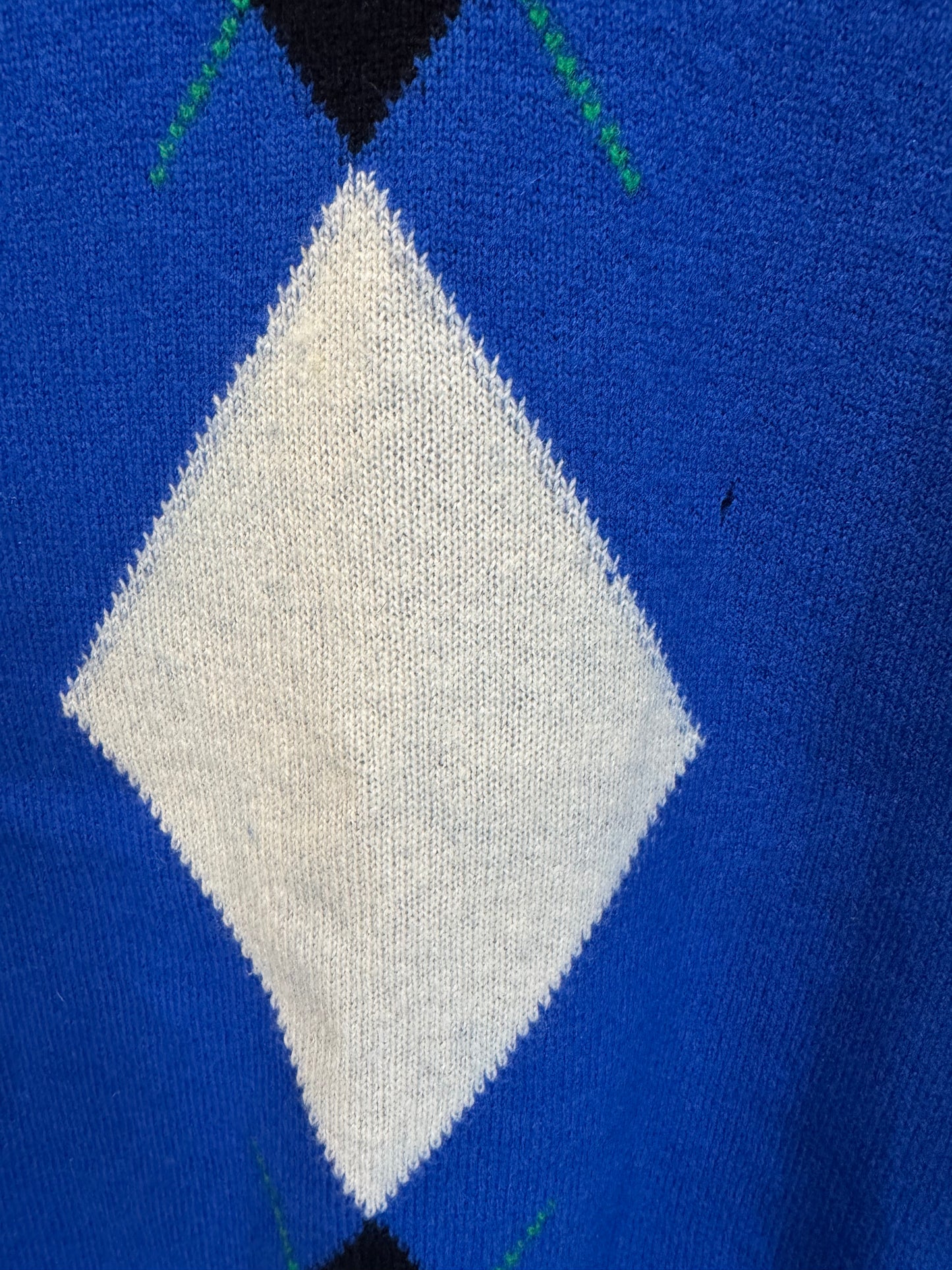 NIBLLED KNITS: Vintage diamond crew