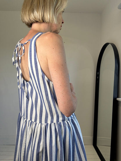 Vertical stripe tie back dress