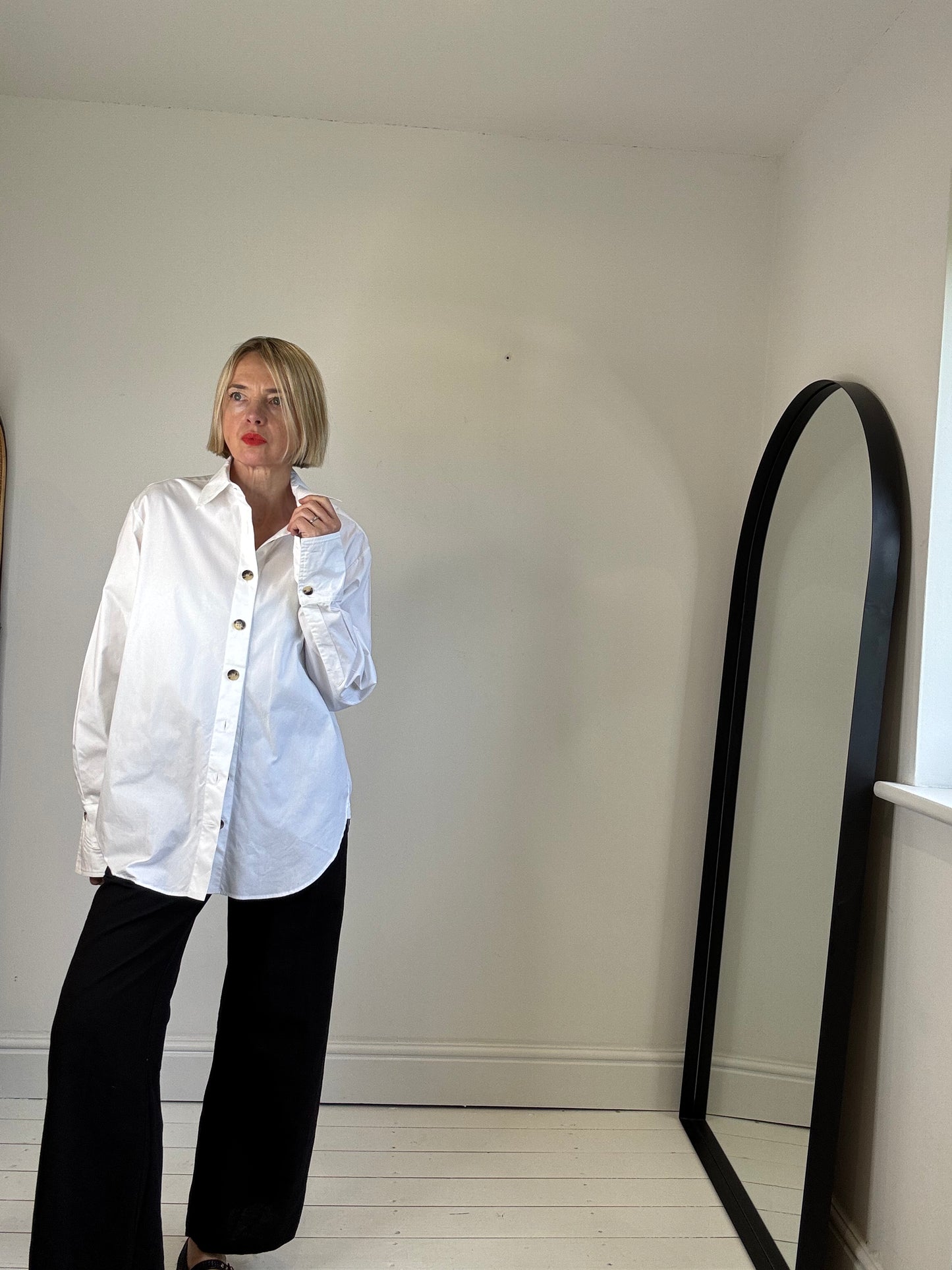 SARAH BUTE tie back cotton shirt