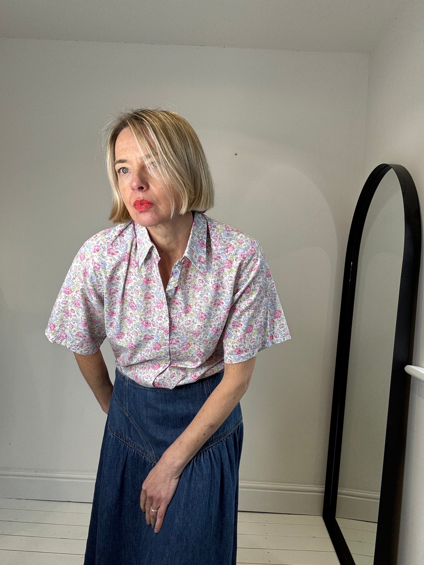 Short sleeve floral shirt