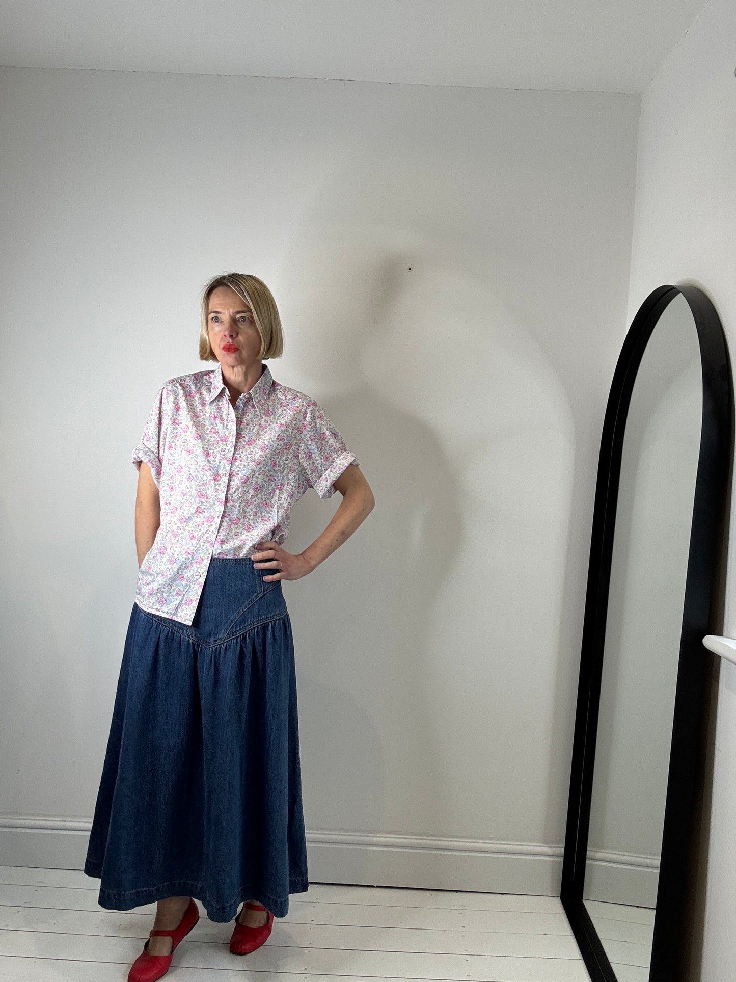 Short sleeve floral shirt