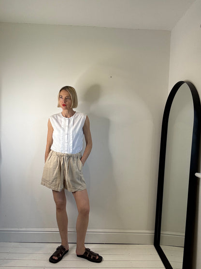 Vintage sleeveless top