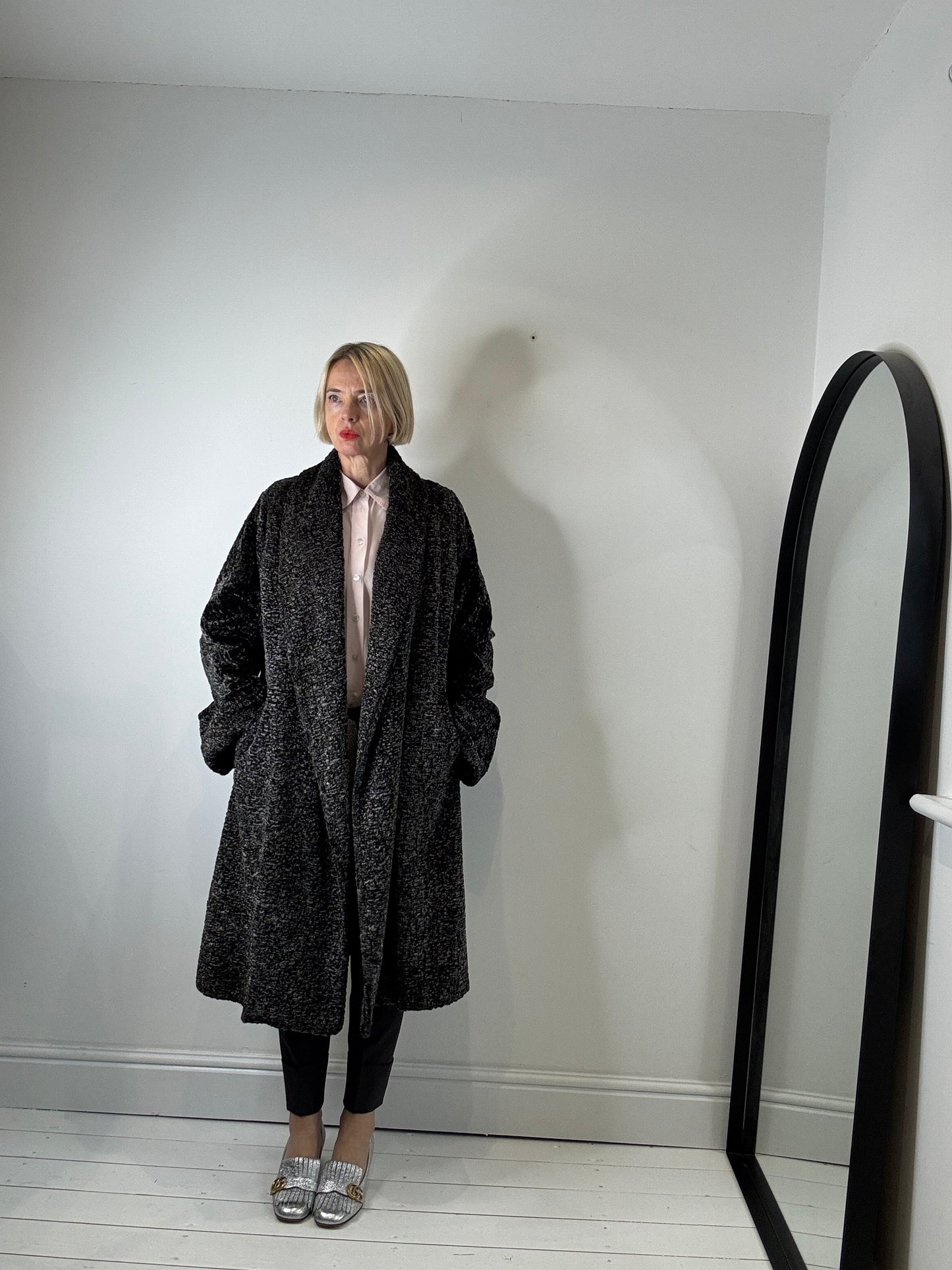 NICOLE FARHI shawl collar coat