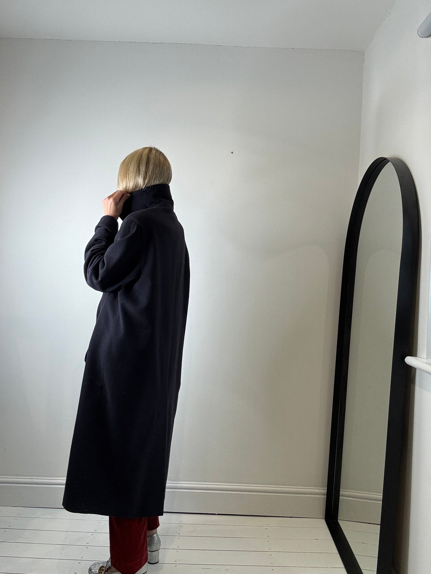 VINTAGE navy wool coat