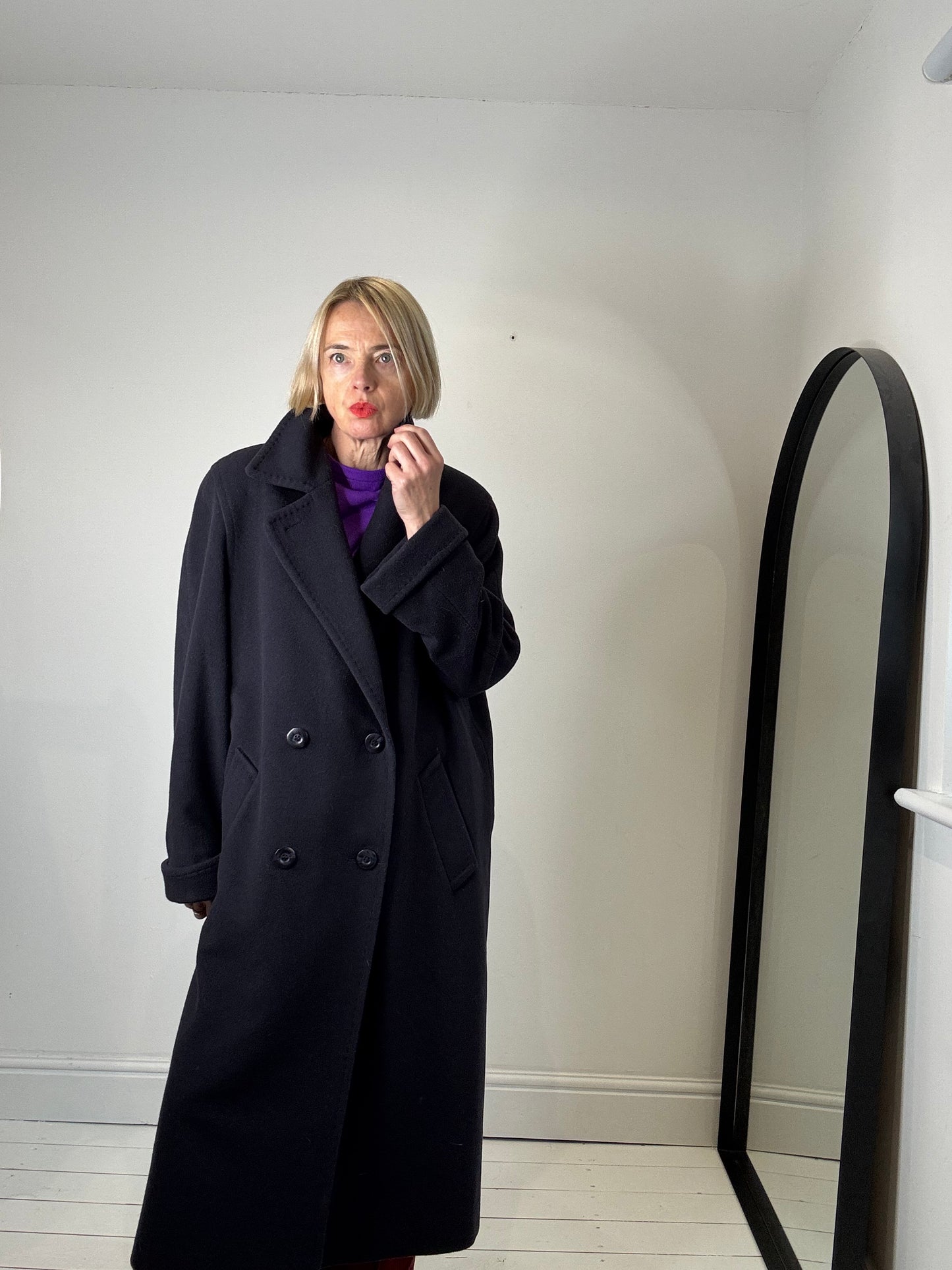VINTAGE navy wool coat