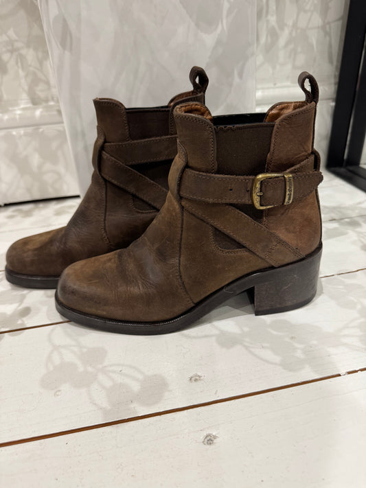 Russell & Bromley boots