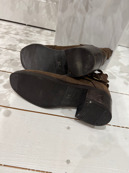 brown leather square toe ankle boots chunky heel ankle straps size 3 women's preloved boots shoes