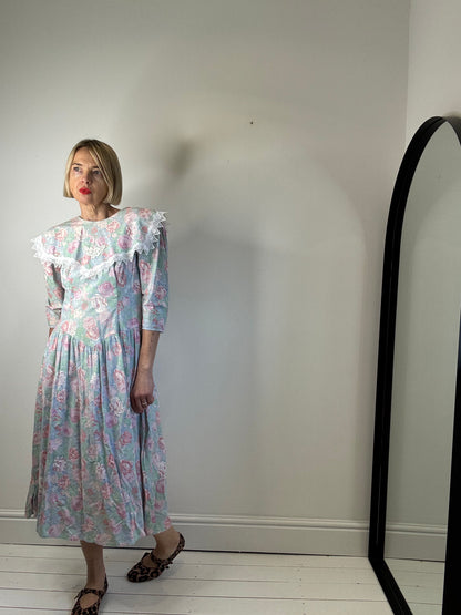 VINTAGE lace trim collar dress