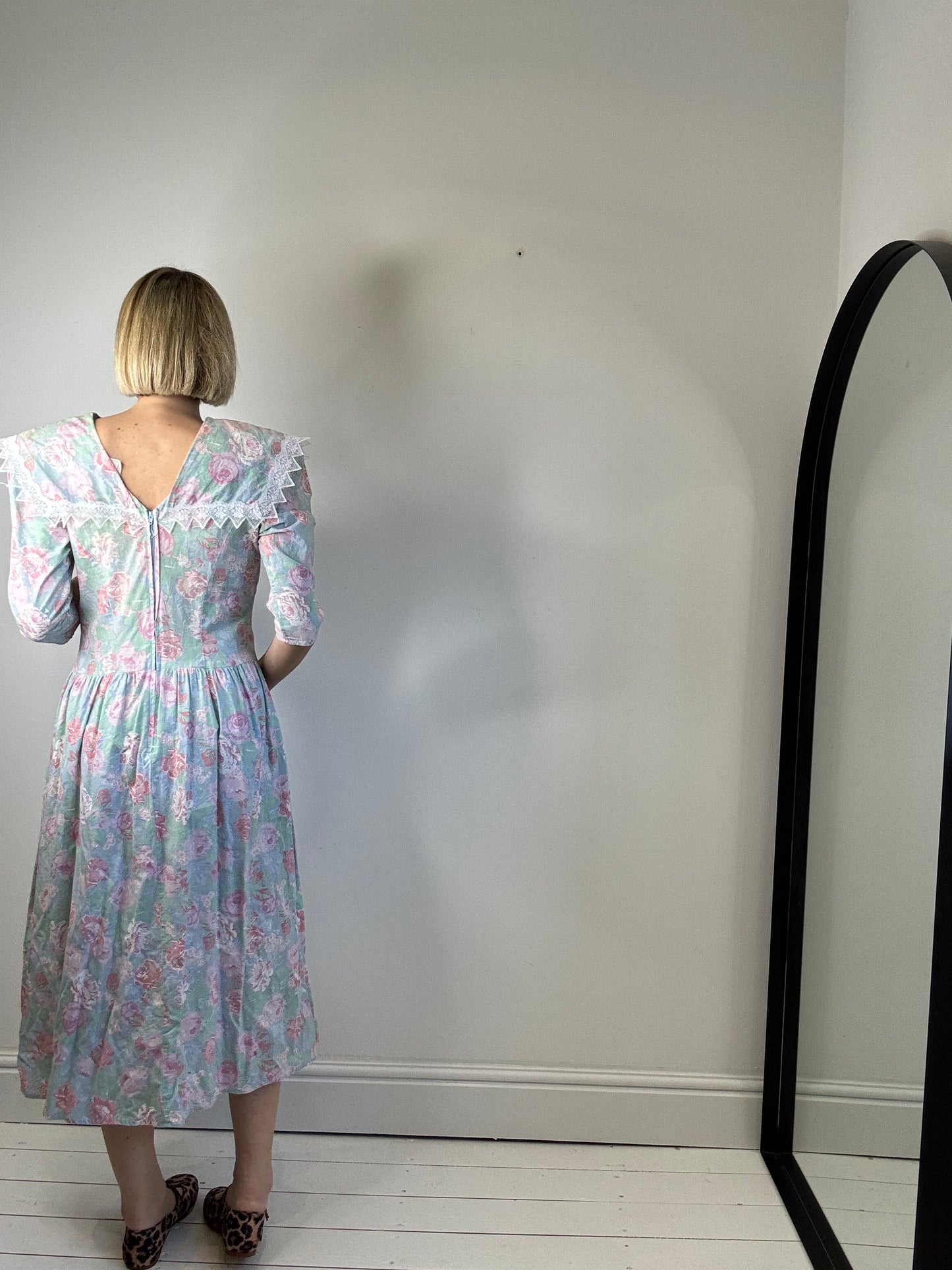VINTAGE lace trim collar dress