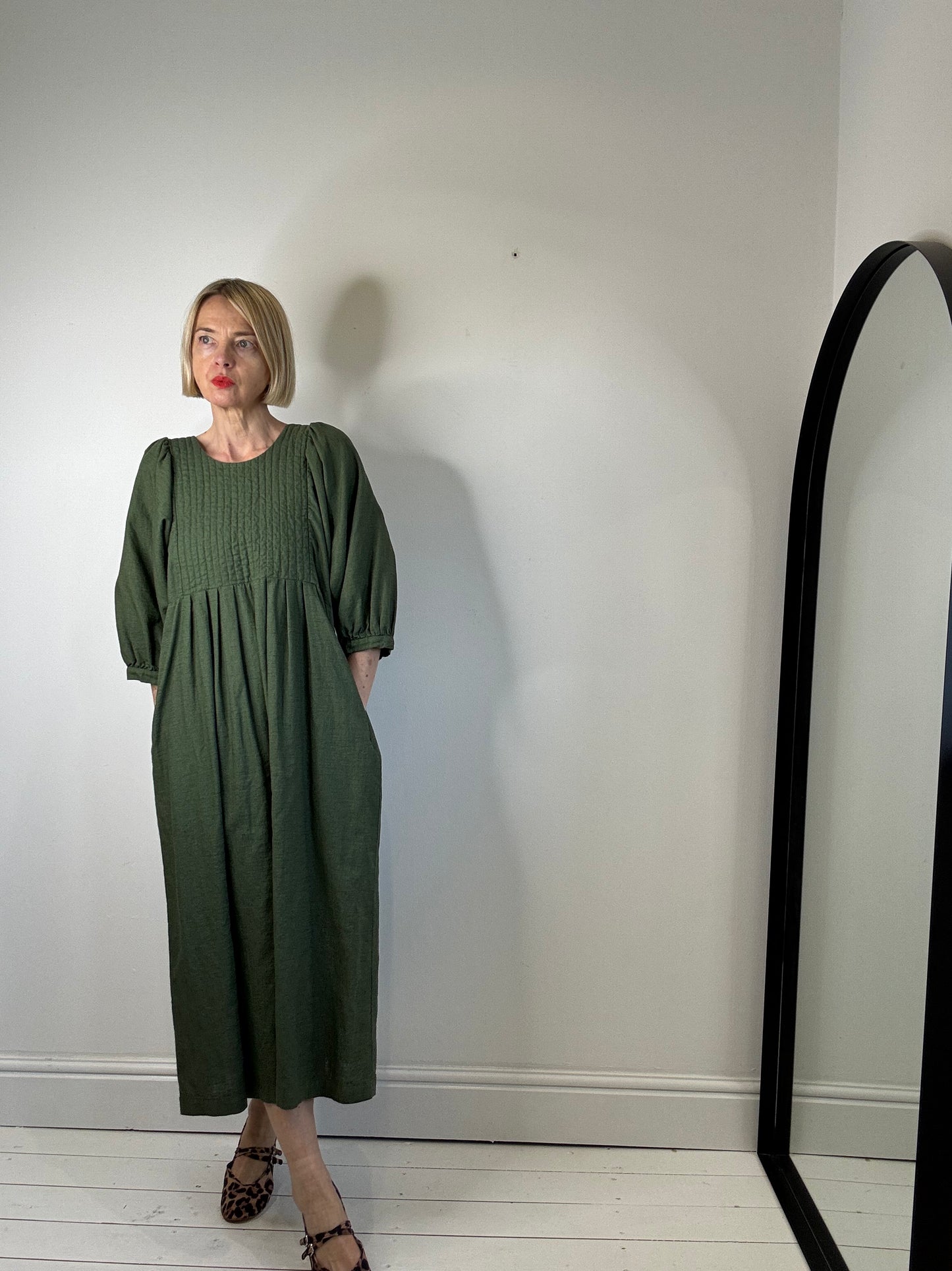 THE REGULAR WORKS linen quilted bib dress