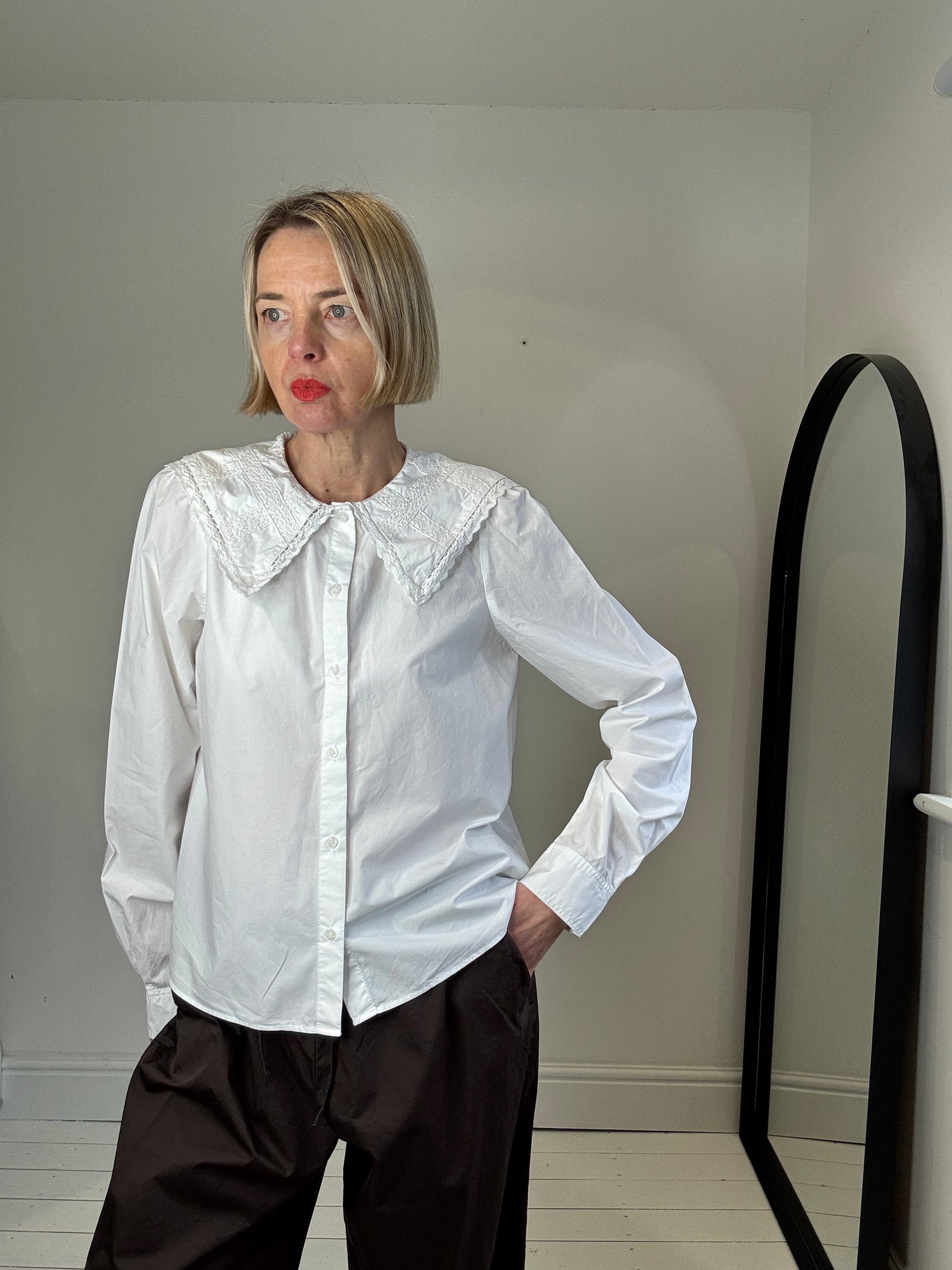 WHITE COTTON BIG COALLR SHIRT WOMEN'S PRELOVED ZARA