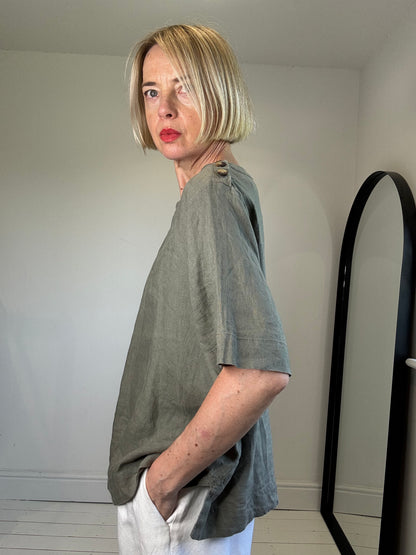 Linen button tee